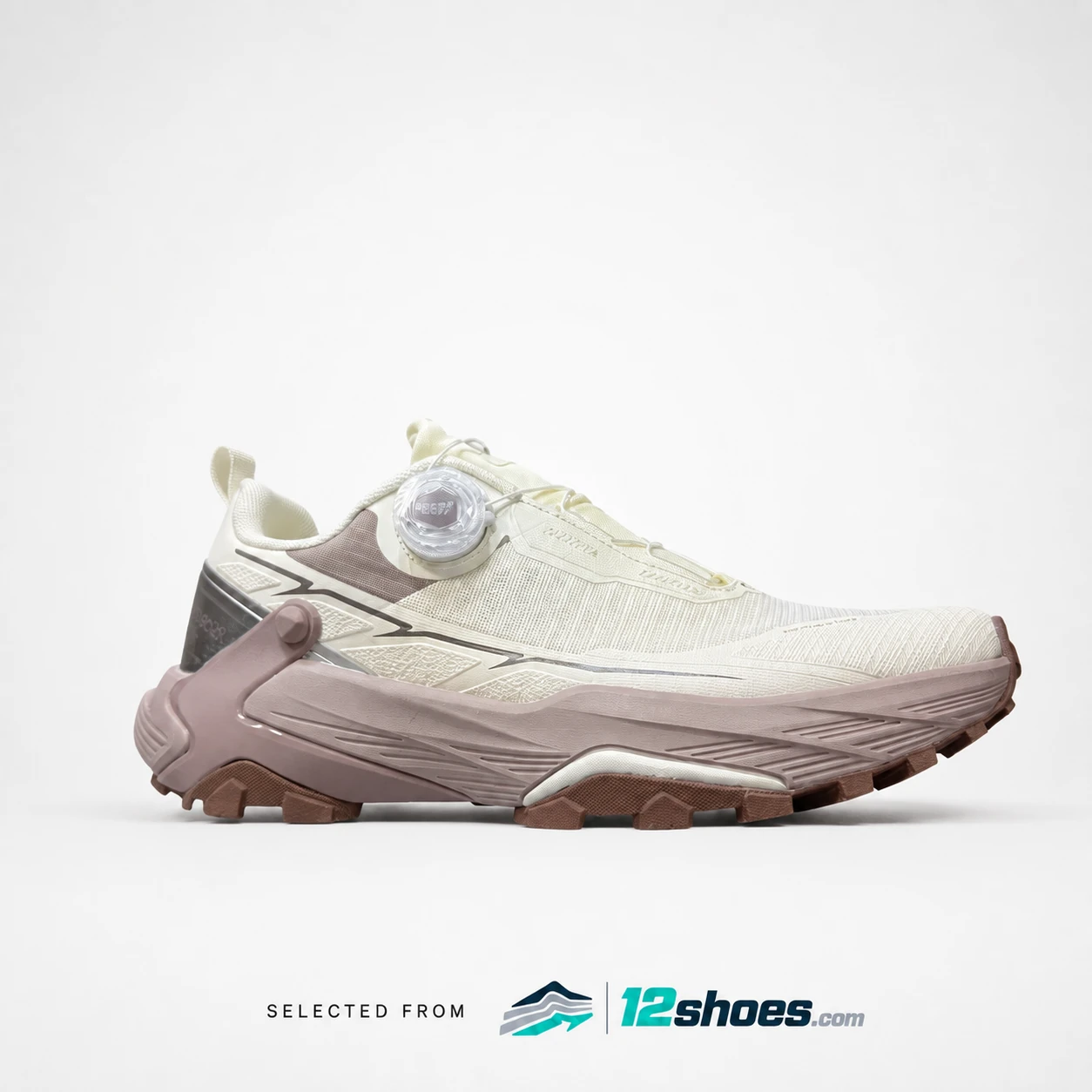 6663 Dial Trail Running Shoes in White / Beige, main view 1