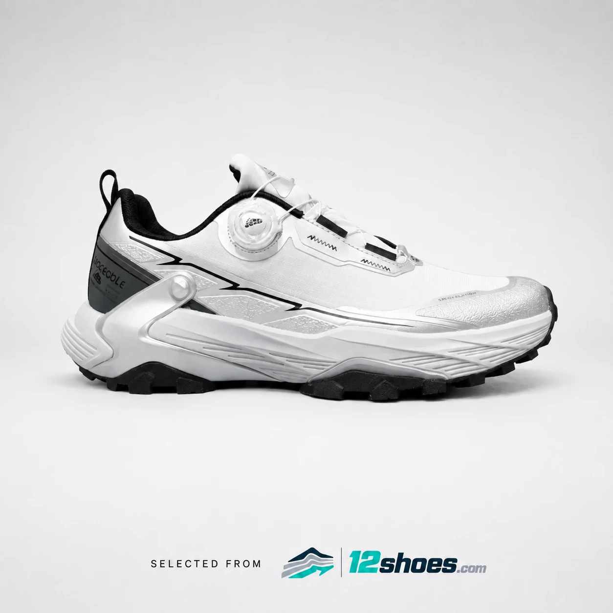 6663 Dial Trail Running Shoes in White / Black, main view 1