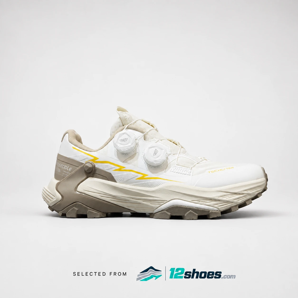 6669 Dial Trail Running Shoes in White / Khaki, main view 1